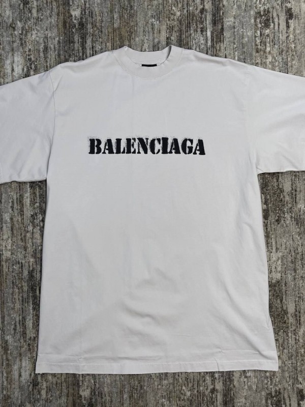 Футболка Balenciaga