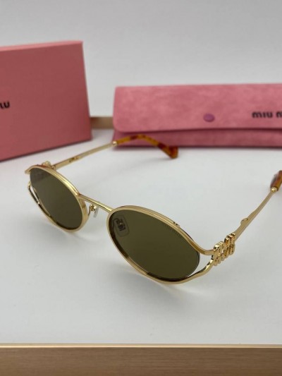 Солнцезащитные очки MIU MIU