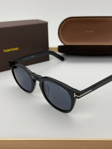 Солнцезащитные очки Tom Ford