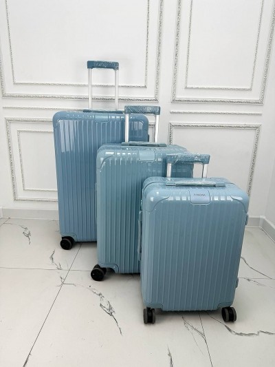 Чемодан Rimowa М