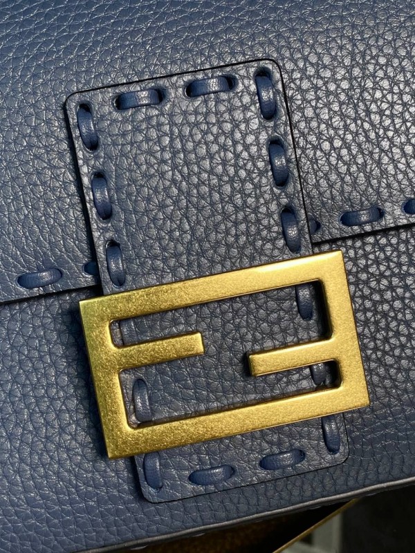 Сумка Fendi