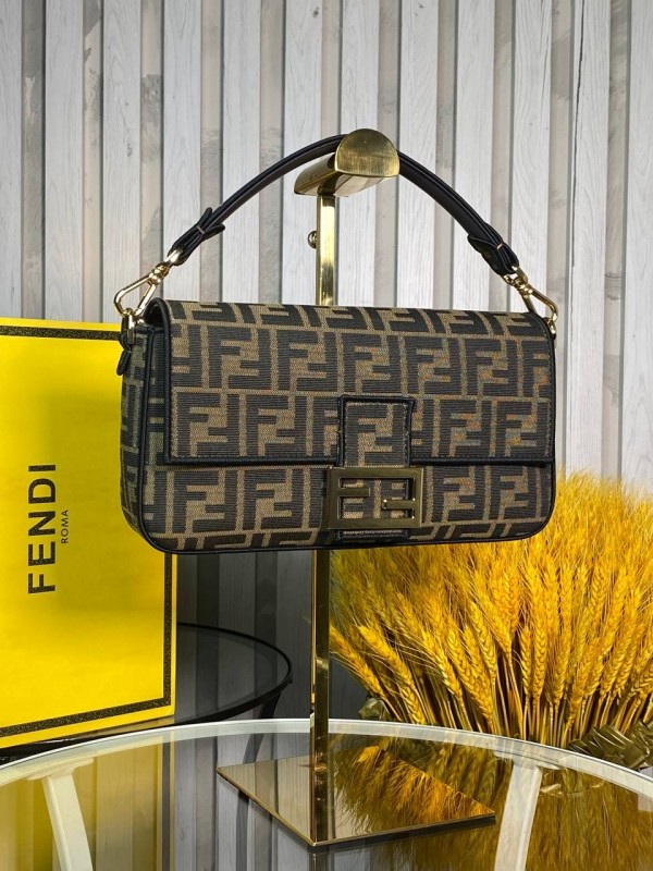 Сумка Fendi