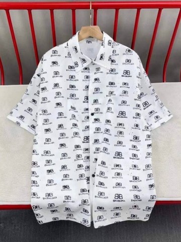 Прогулочный костюм Balenciaga