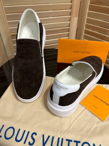 Замшевые слипоны Louis Vuitton