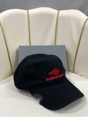 Кепка Balenciaga
