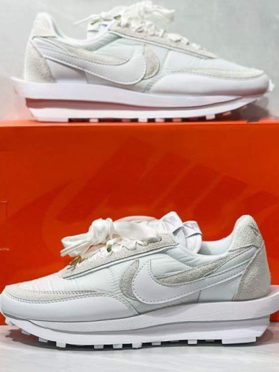 Кроссовки Nike