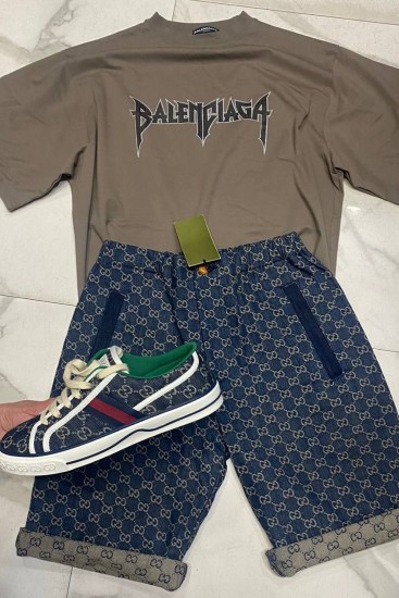 Футболка Balenciaga