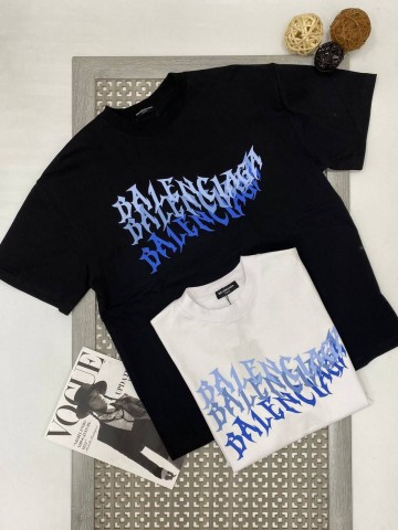 Футболка Balenciaga