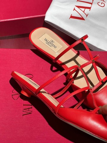 Босоножки Valentino