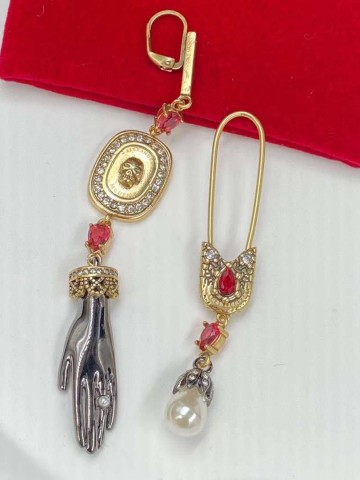 Серьги Alexander McQueen