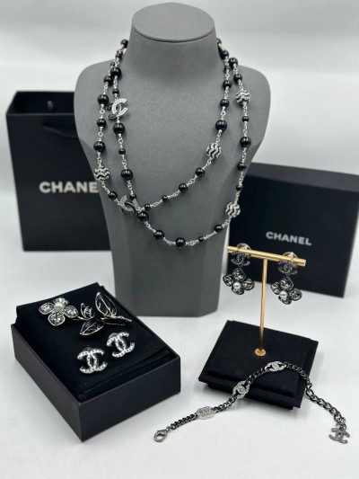 Серьги CHANEL