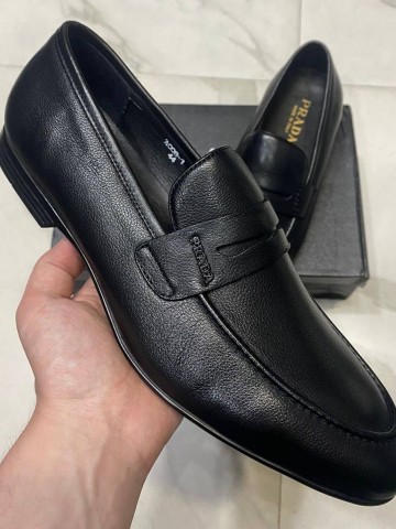 Лоферы Prada