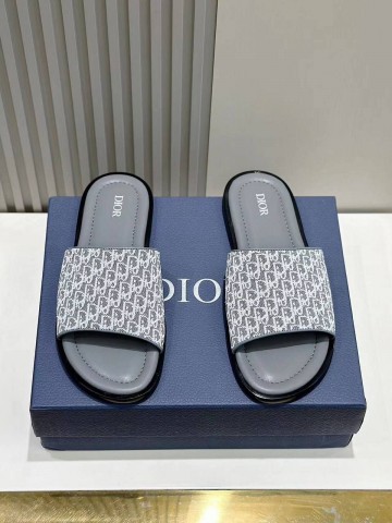 Шлепанцы Dior