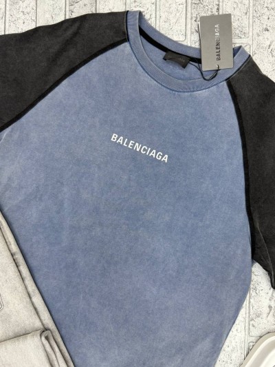 Футболка Balenciaga