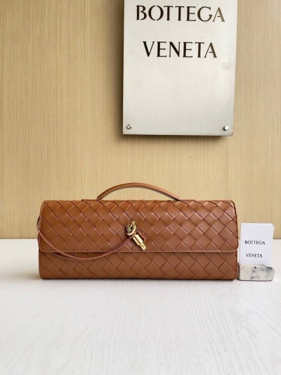 Клатч Bottega Veneta