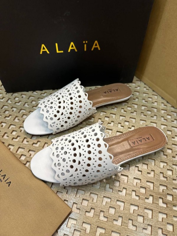 Шлепанцы Alaia