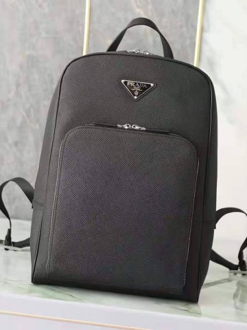 Рюкзак Prada