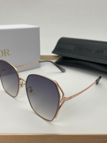 Солнцезащитные очки Dior
