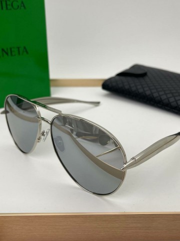 Солнцезащитные очки Bottega Veneta