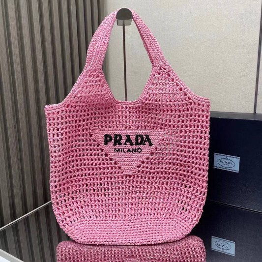 Сумка Prada