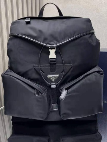 Рюкзак Prada