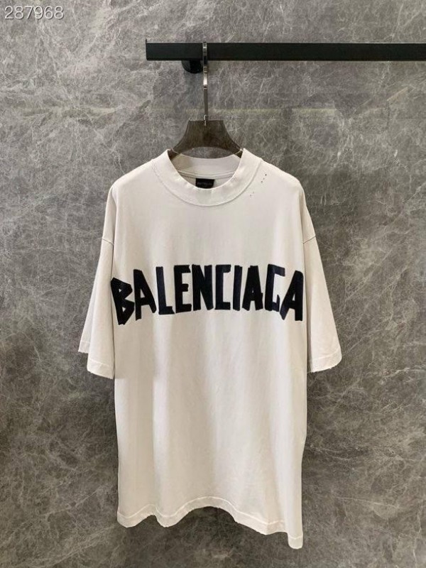 Футболка Balenciaga