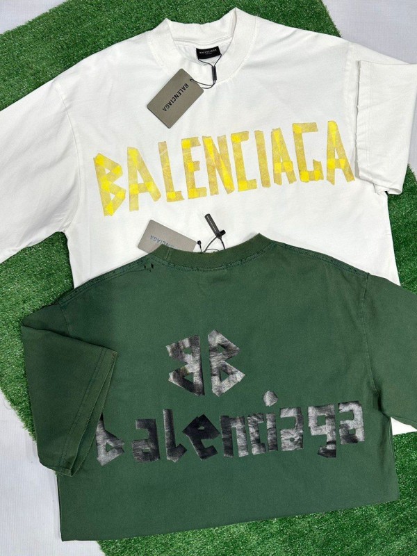 Футболка Balenciaga