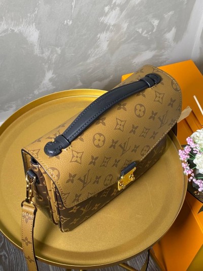 Сумка Louis Vuitton