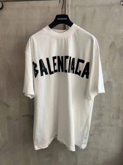 Футболка Balenciaga