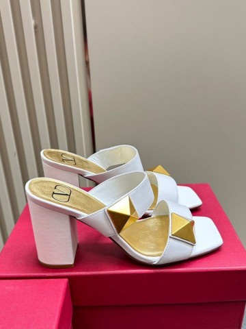 Босоножки Valentino