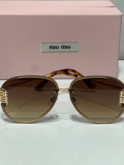 Солнцезащитные очки MIU MIU