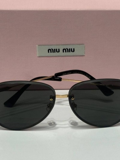 Солнцезащитные очки MIU MIU