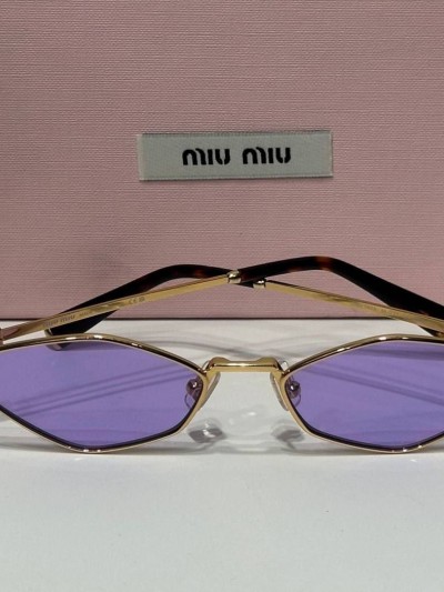 Солнцезащитные очки MIU MIU