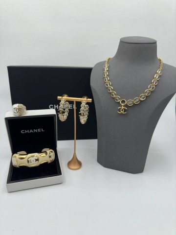 Чокер CHANEL