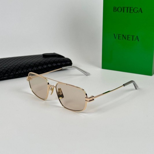 Очки Bottega Veneta