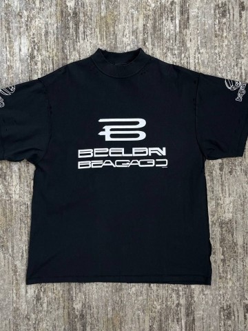 Футболка Balenciaga