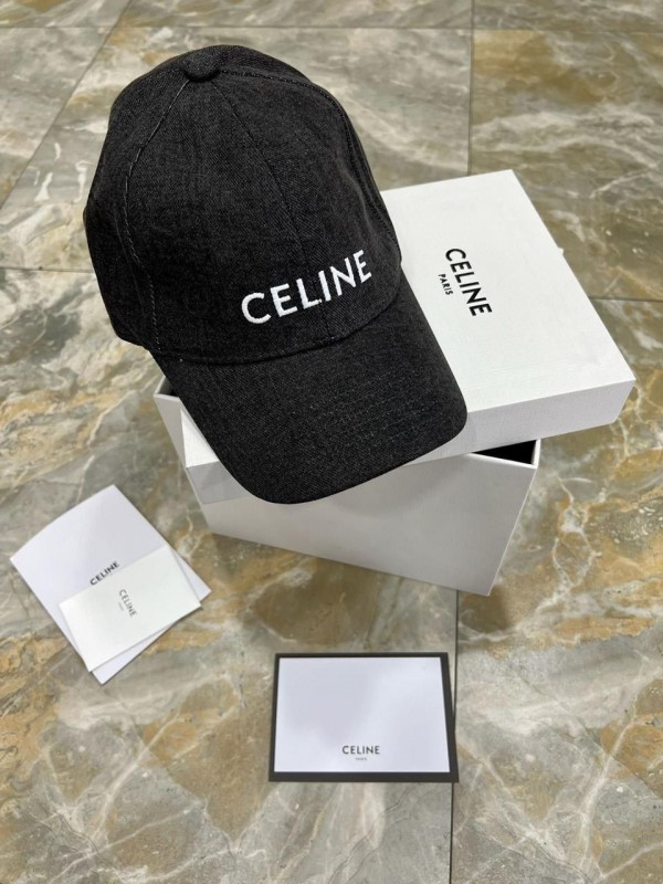 Кепка Celine