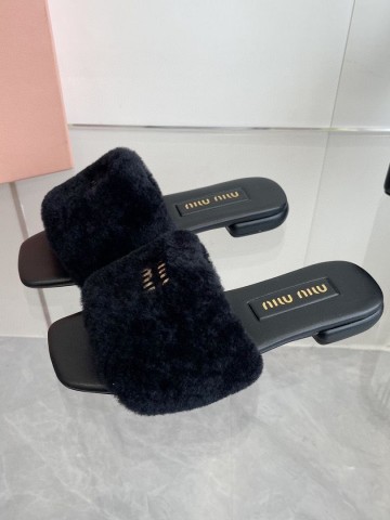 Шлепанцы MIU MIU