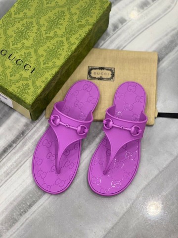 Шлепанцы Gucci