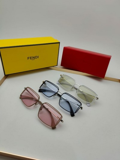 Солнцезащитные очки Fendi