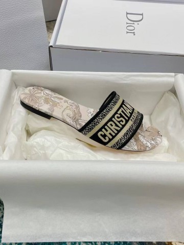 Шлепанцы Dior