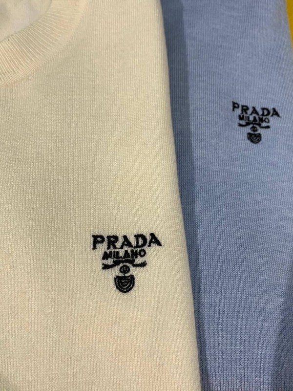 Трикотажная футболка Prada