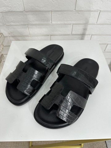 Шлепанцы Hermes из кожи крокодила