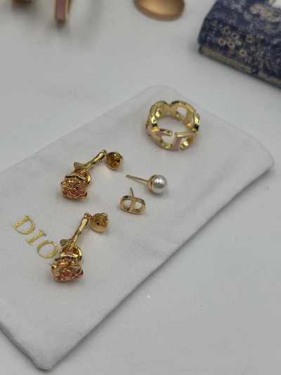 Серьги Dior