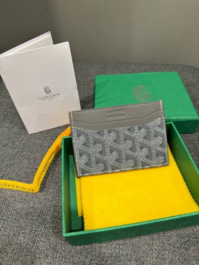 Визитница Goyard