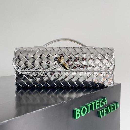 Клатч Bottega Veneta