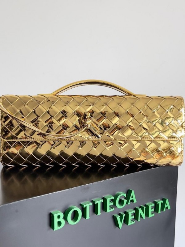 Клатч Bottega Veneta