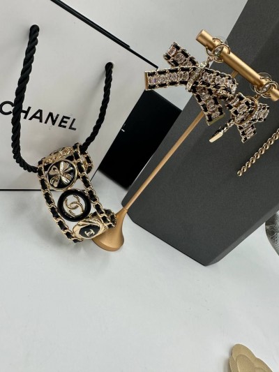 Серьги CHANEL