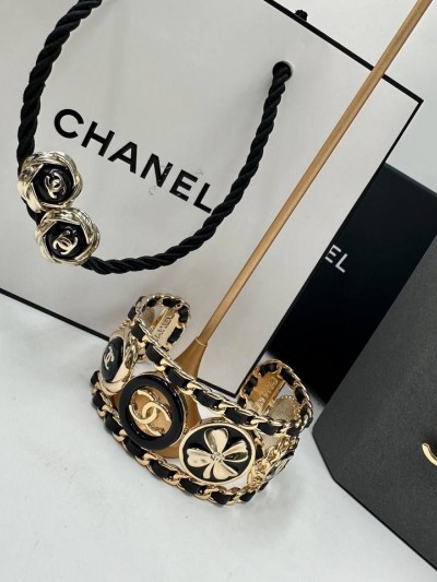 Серьги CHANEL