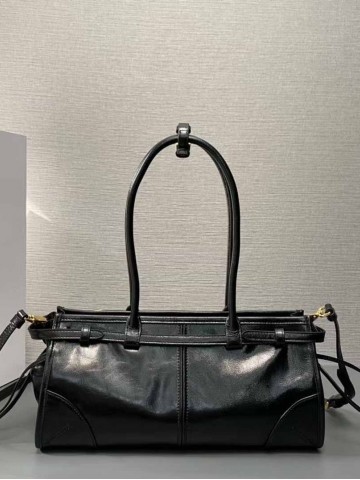 Сумка Prada